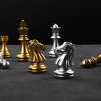 Ajedrez Dorado Plateado | Set Plástico Elegante | Juego Familiar