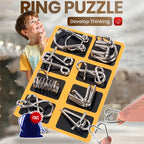 Un niño a la par de Rompecabezas de anillos de metal para "Desarrollar el pensamiento". Incluye 8 desafíos de ingenio.